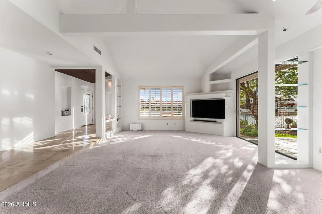 Real Estate Picture 29