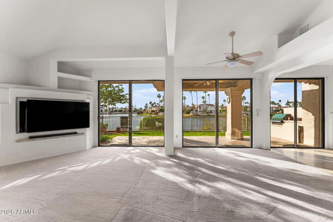 Real Estate Picture 20