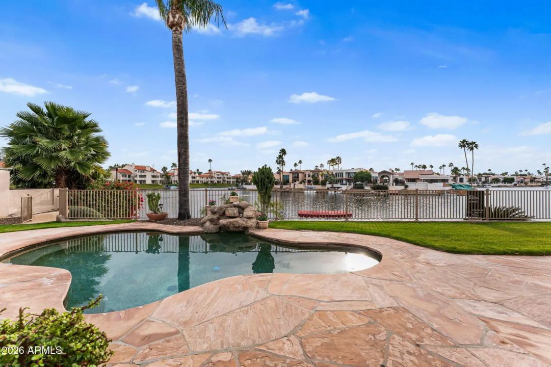 Real Estate Picture 50