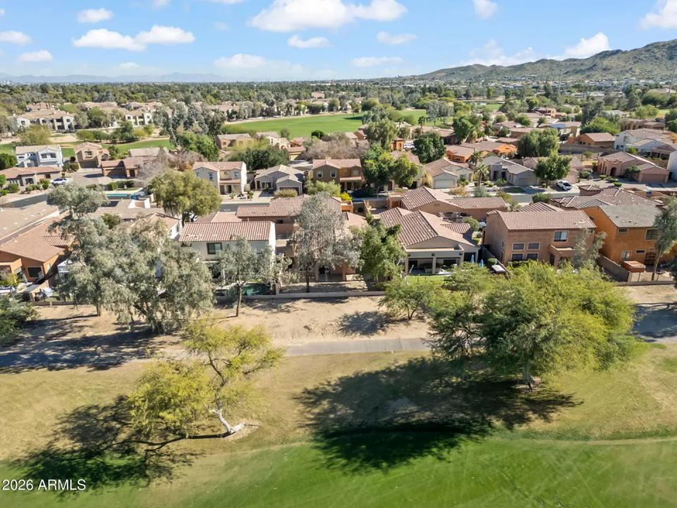 Real Estate Picture 35