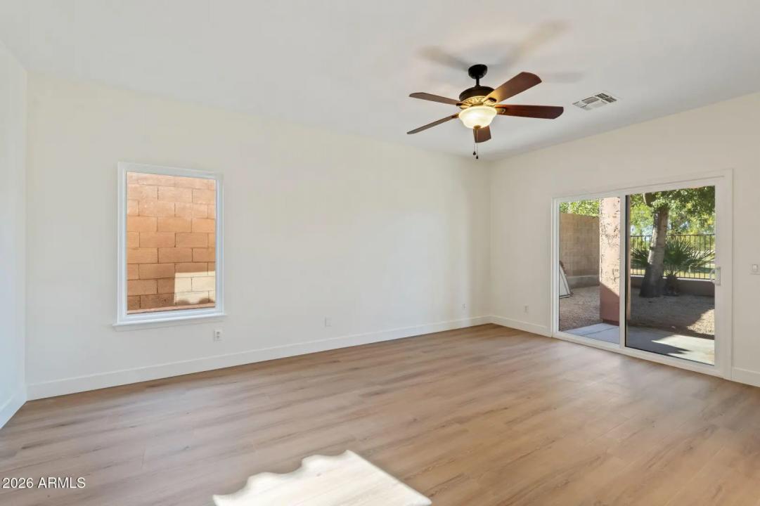 Real Estate Picture 15