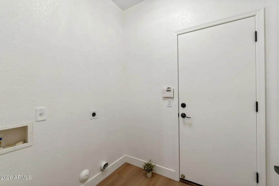 Real Estate Picture 26