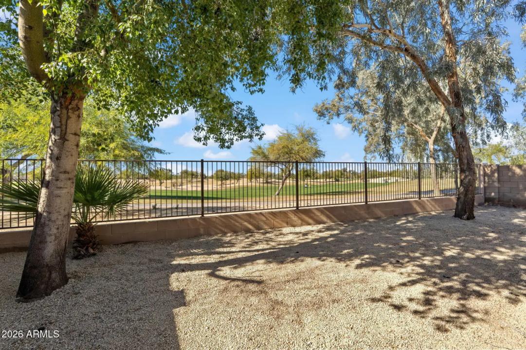 Real Estate Picture 33