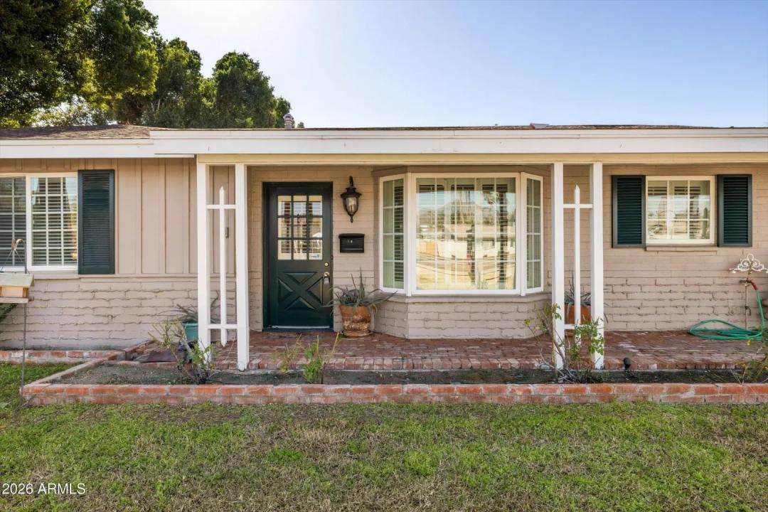 Real Estate Picture 2