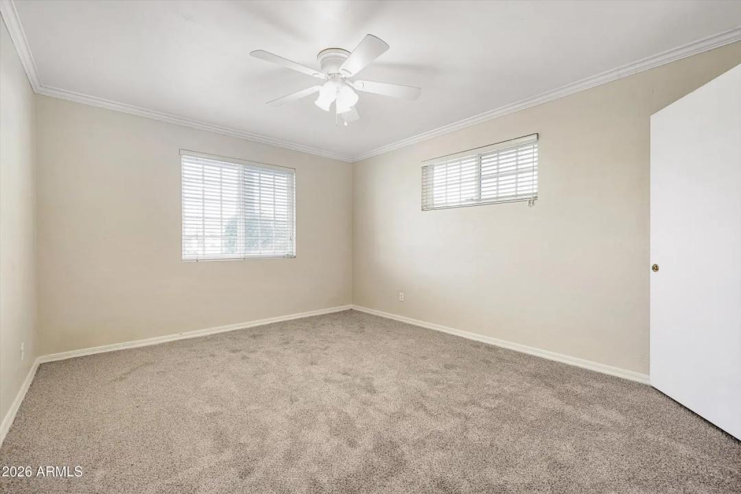 Real Estate Picture 18