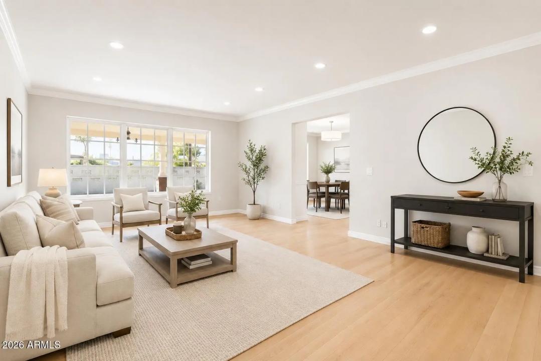Real Estate Picture 12