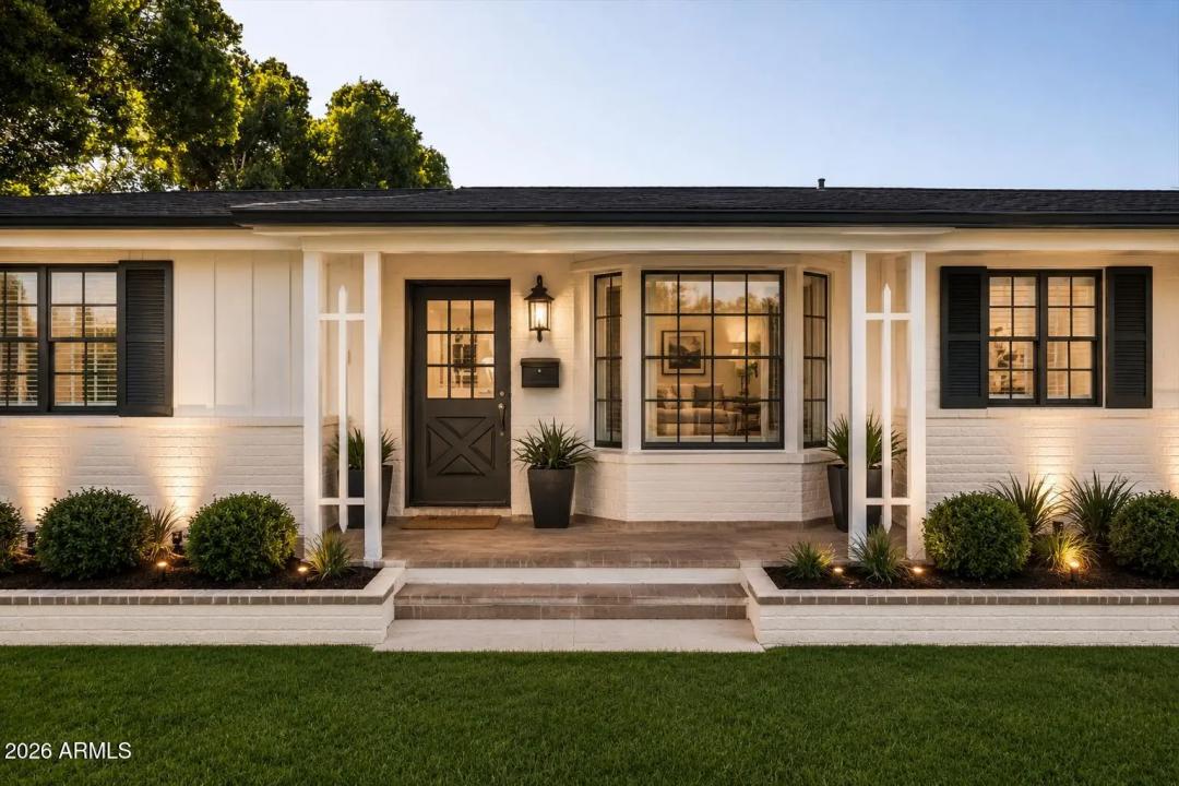 Real Estate Picture 4