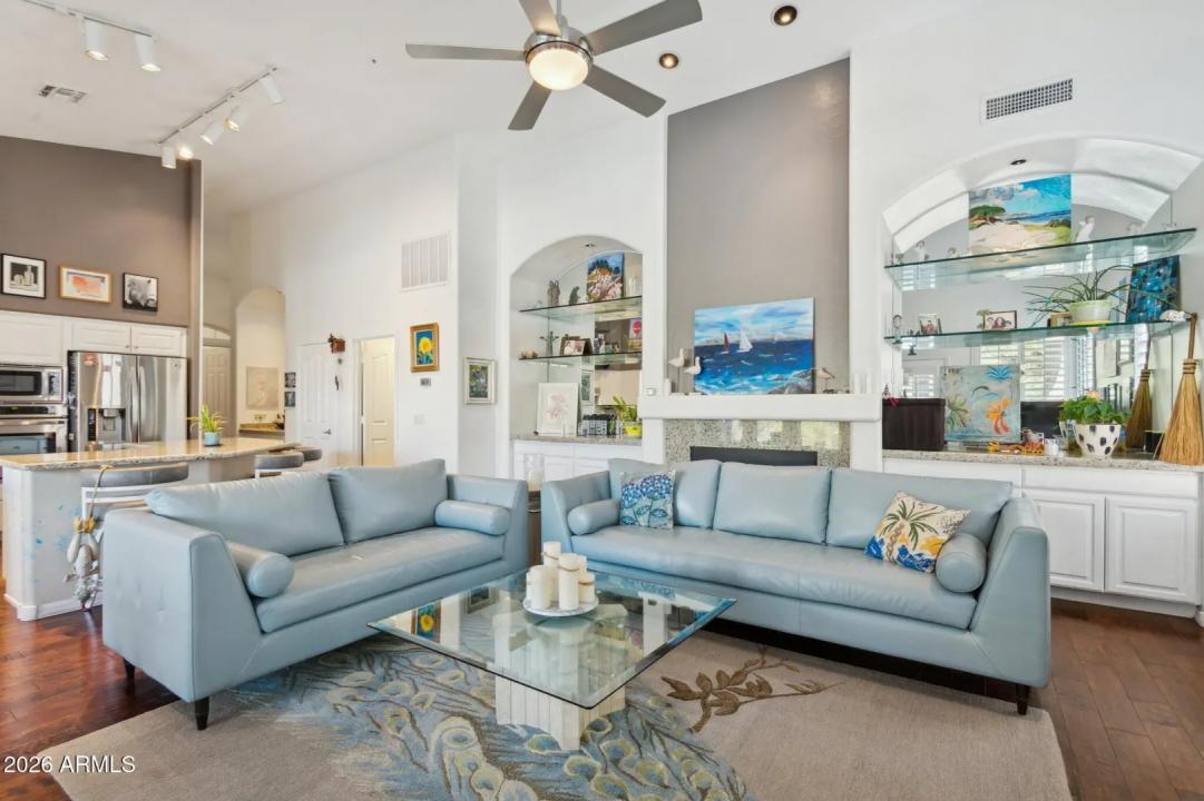 Real Estate Picture 13