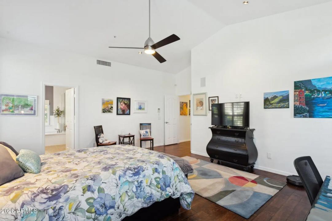 Real Estate Picture 28