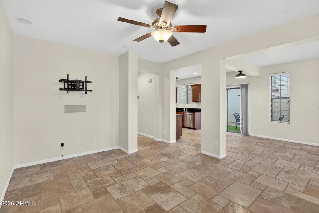 Real Estate Picture 6