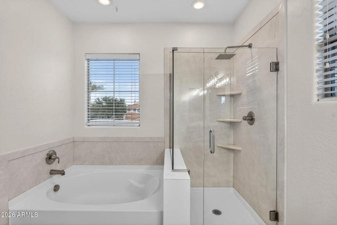 Real Estate Picture 17