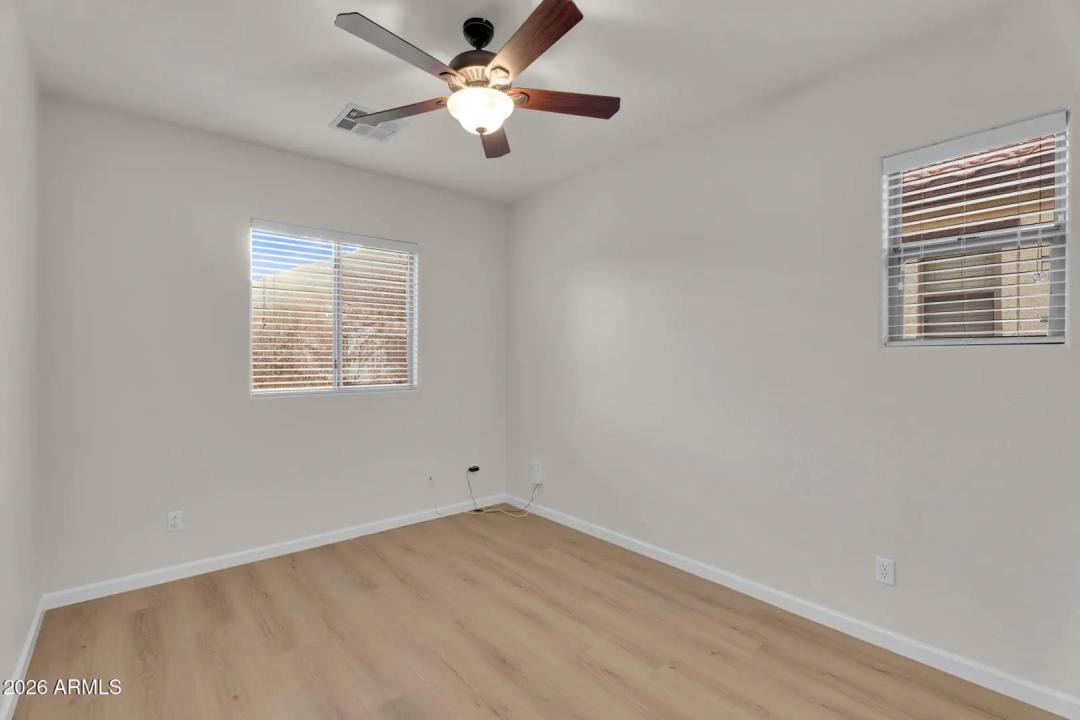 Real Estate Picture 26