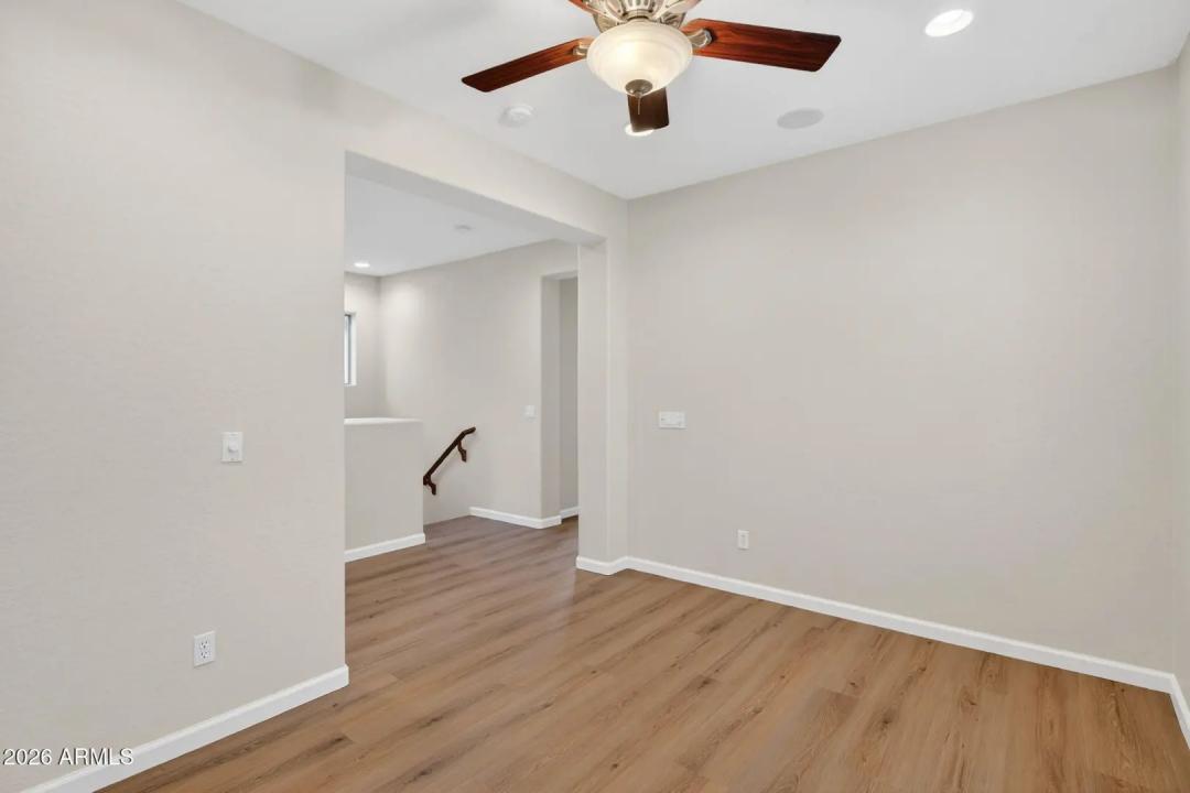 Real Estate Picture 22