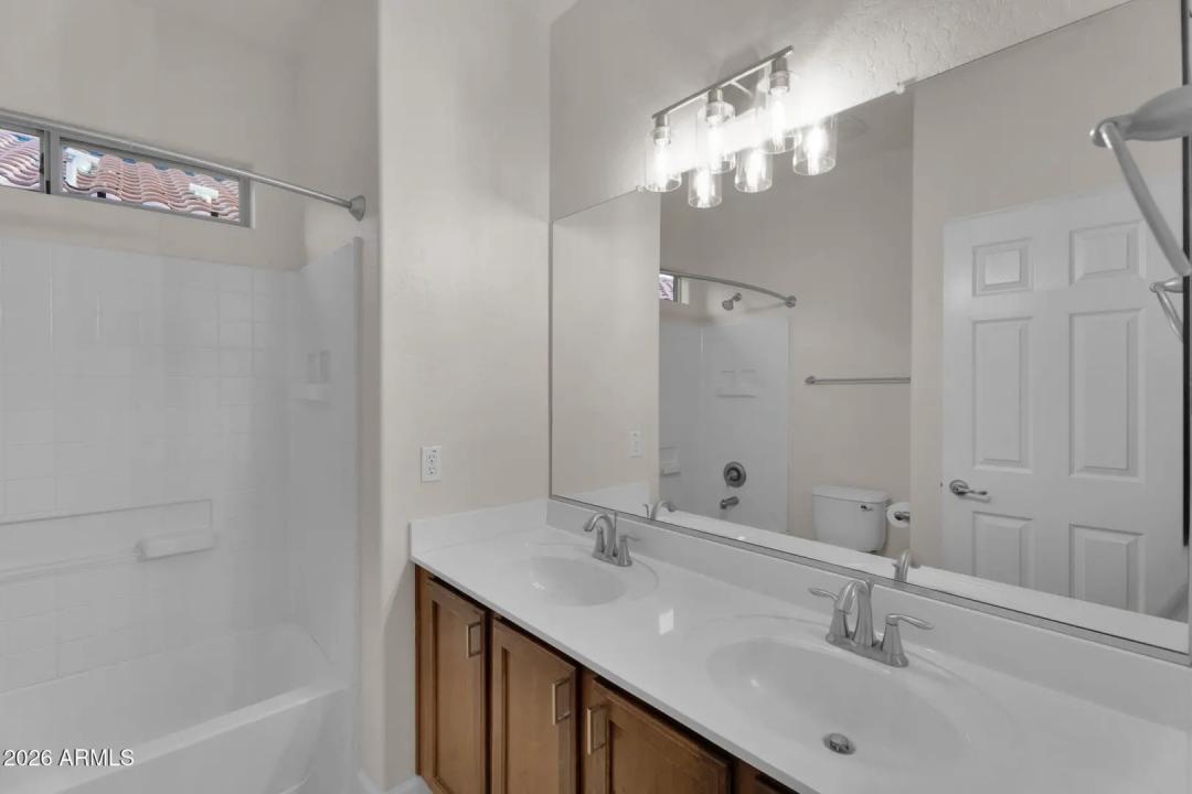 Real Estate Picture 28