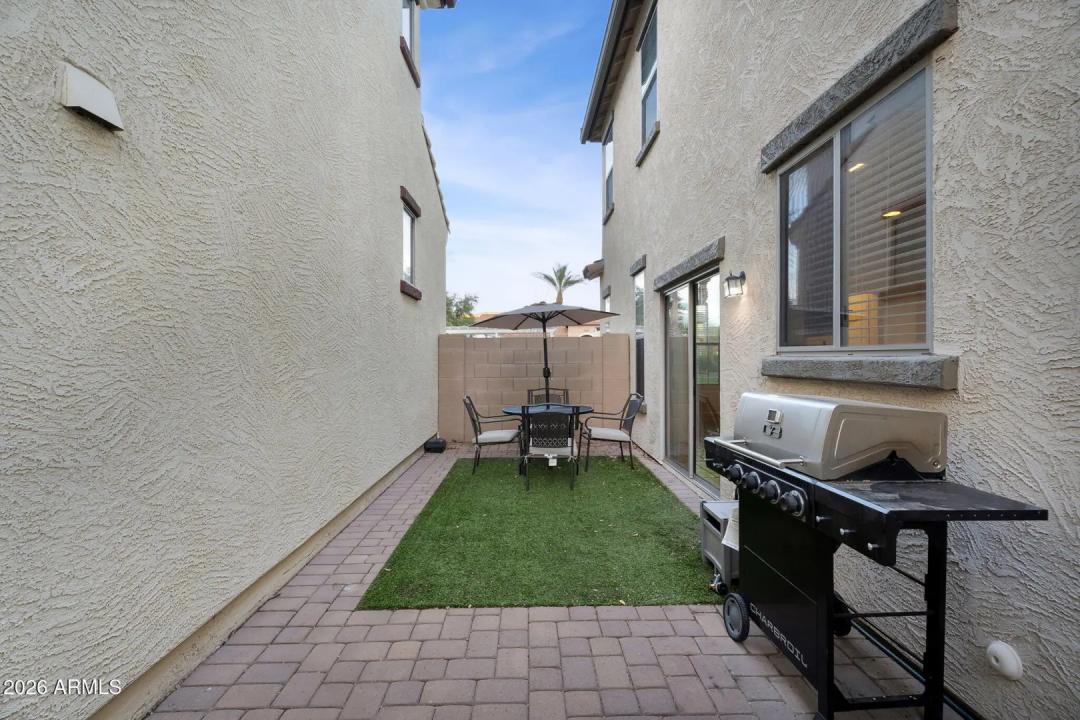 Real Estate Picture 32