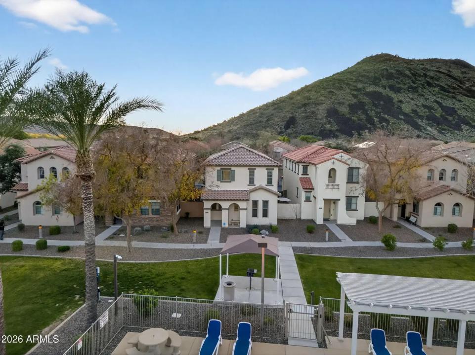 Real Estate Picture 41