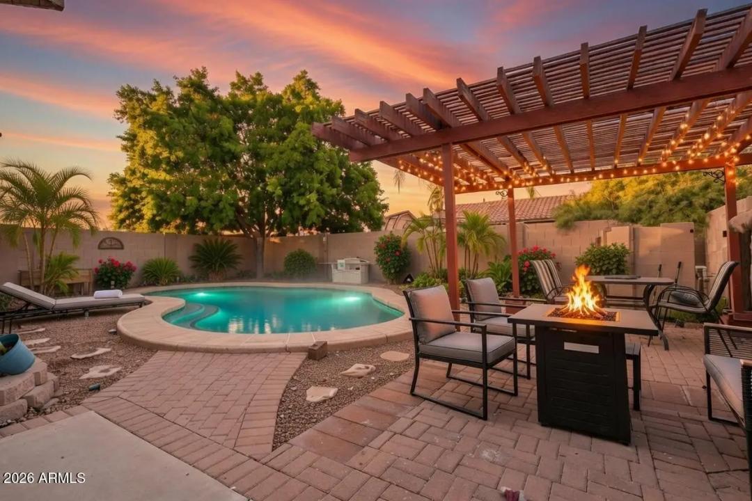 Real Estate Picture 2