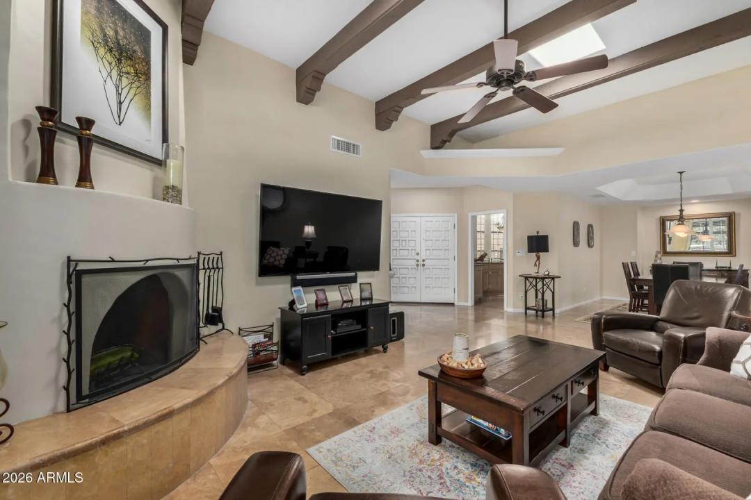 Real Estate Picture 6