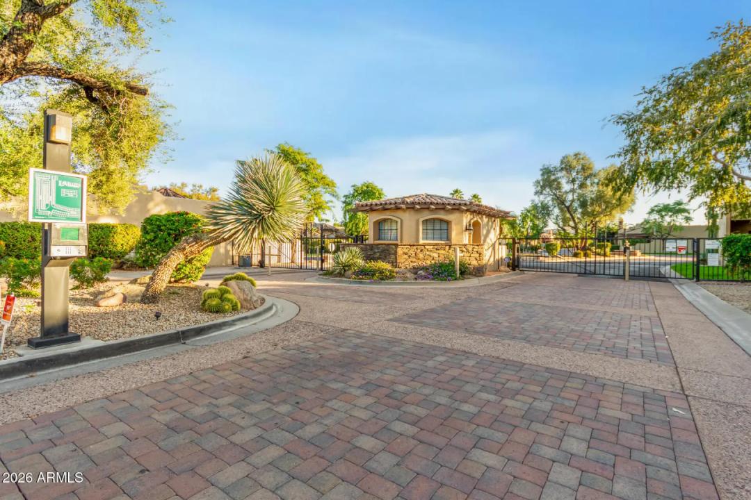 Real Estate Picture 28