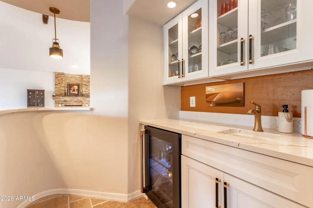 Real Estate Picture 25