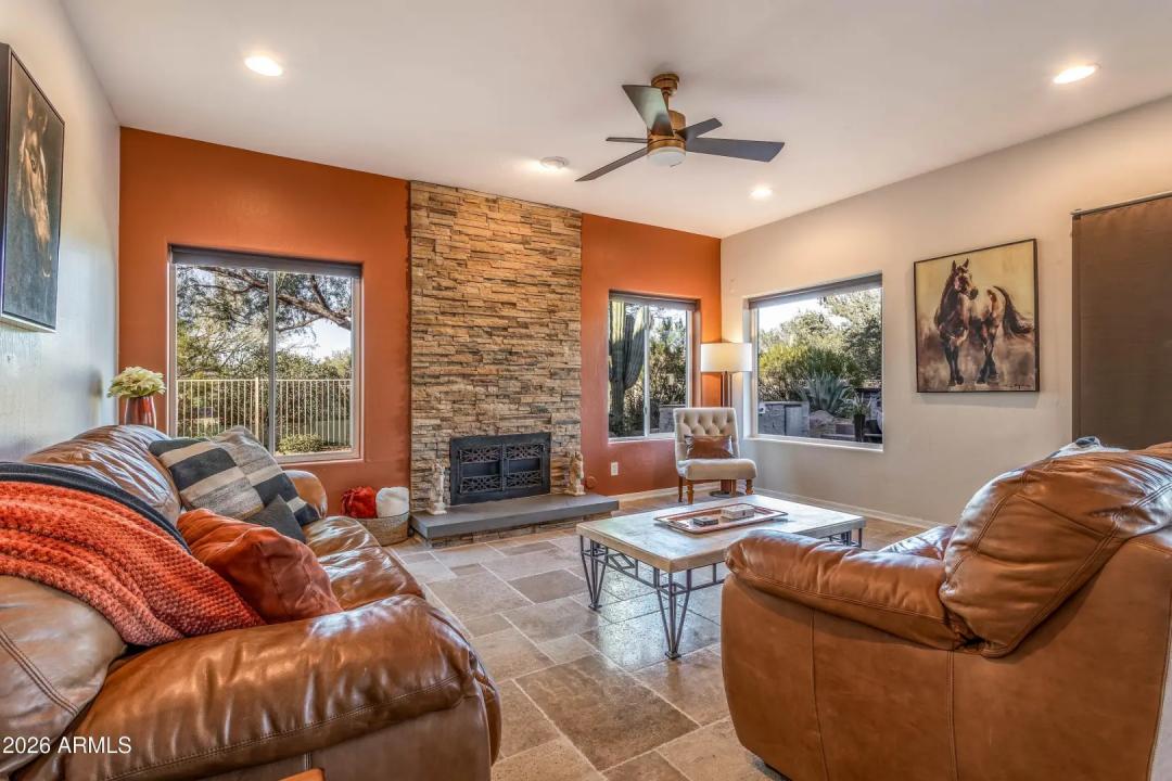 Real Estate Picture 27