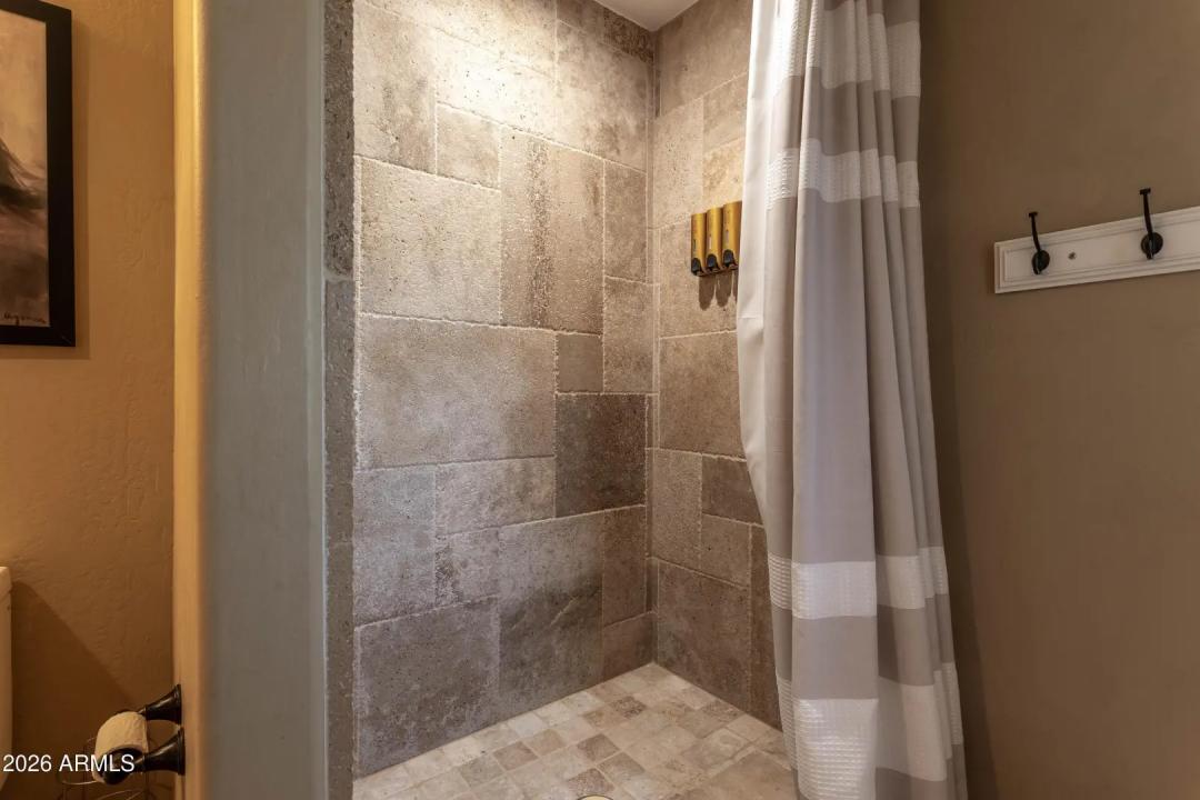 Real Estate Picture 35