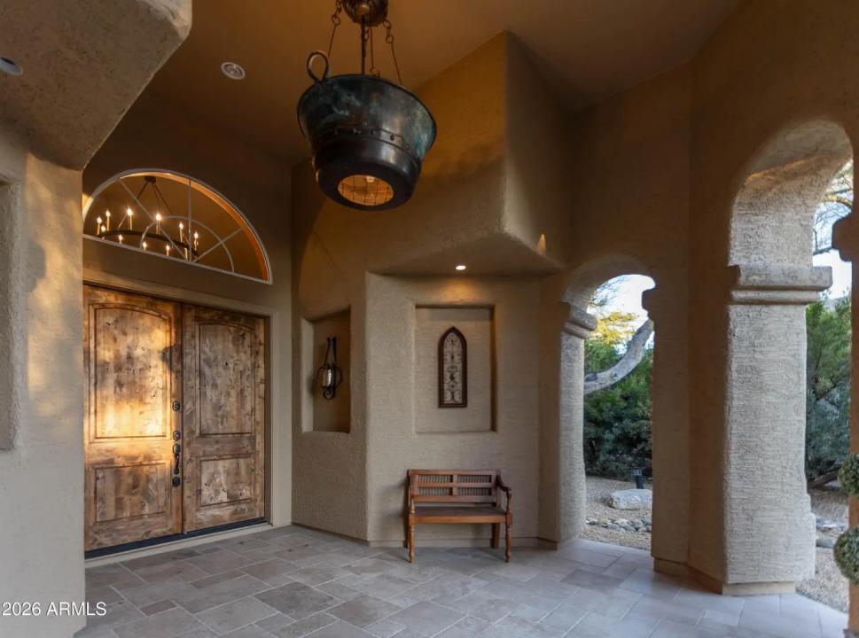 Real Estate Picture 10