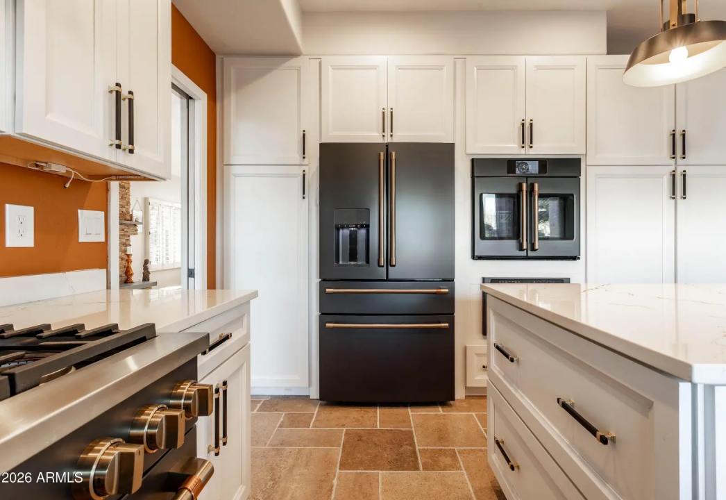 Real Estate Picture 13