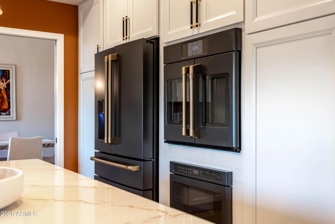 Real Estate Picture 15