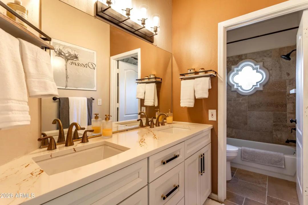 Real Estate Picture 51