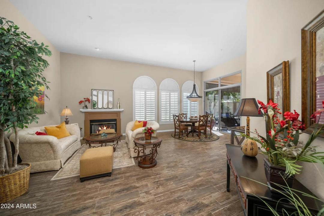 Real Estate Picture 3