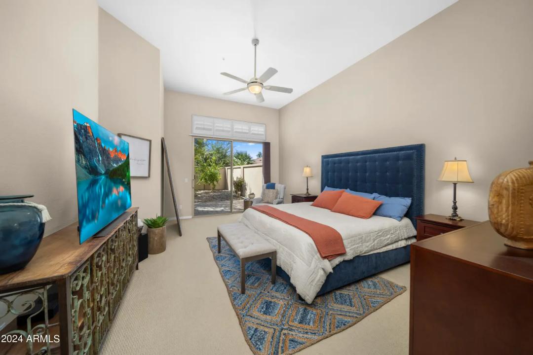 Real Estate Picture 9