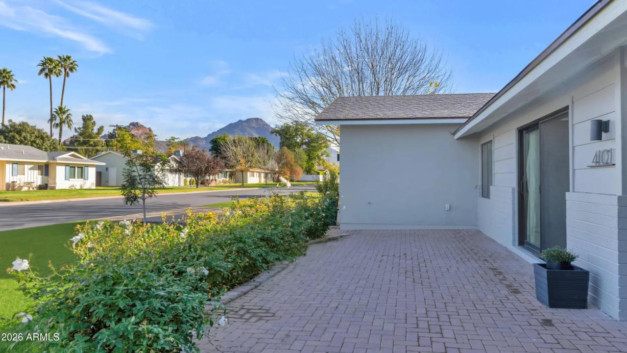 Real Estate Picture 30