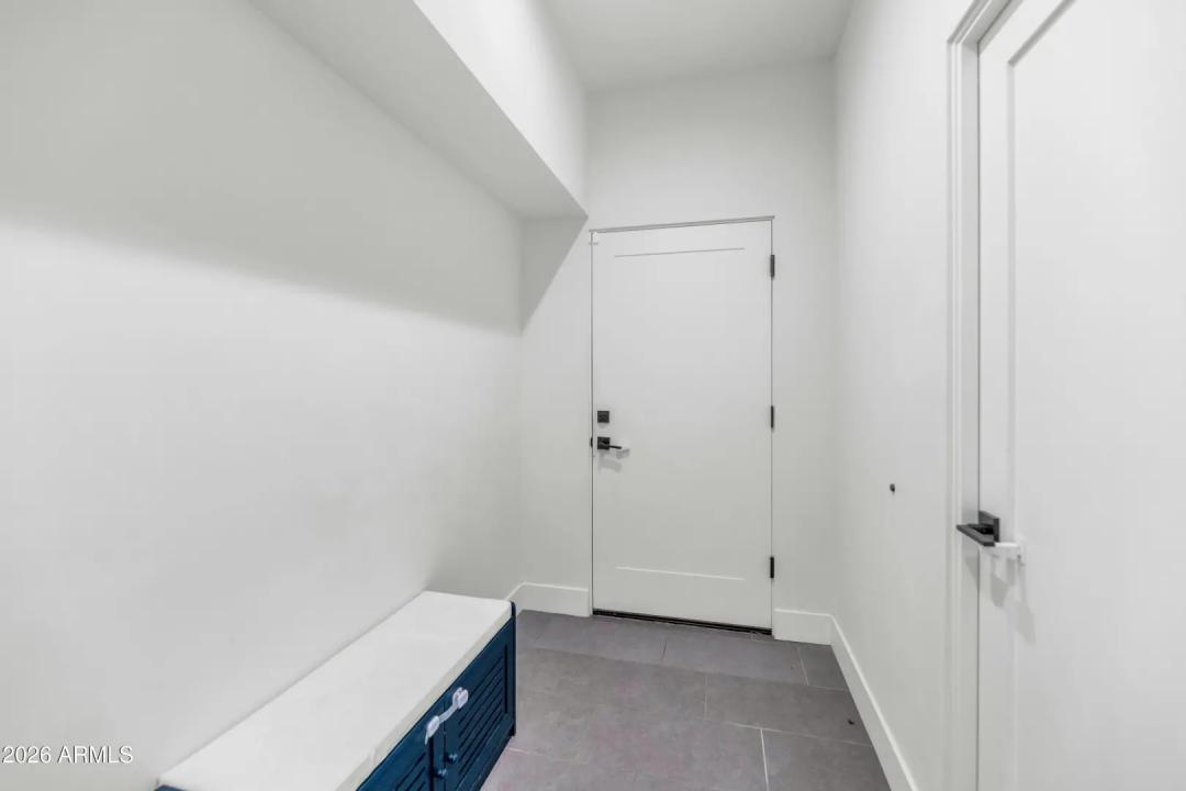 Real Estate Picture 24