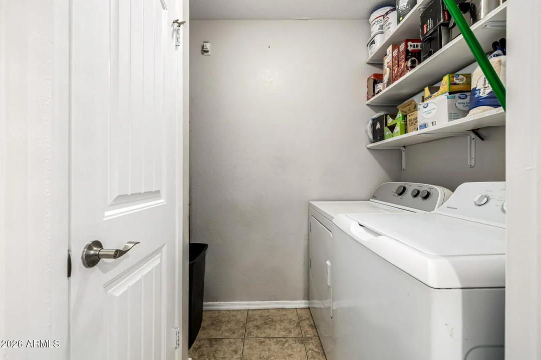 Real Estate Picture 27