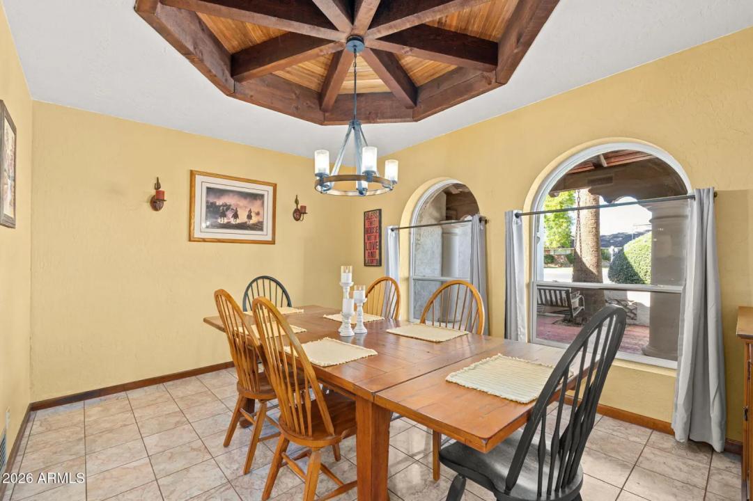 Real Estate Picture 6