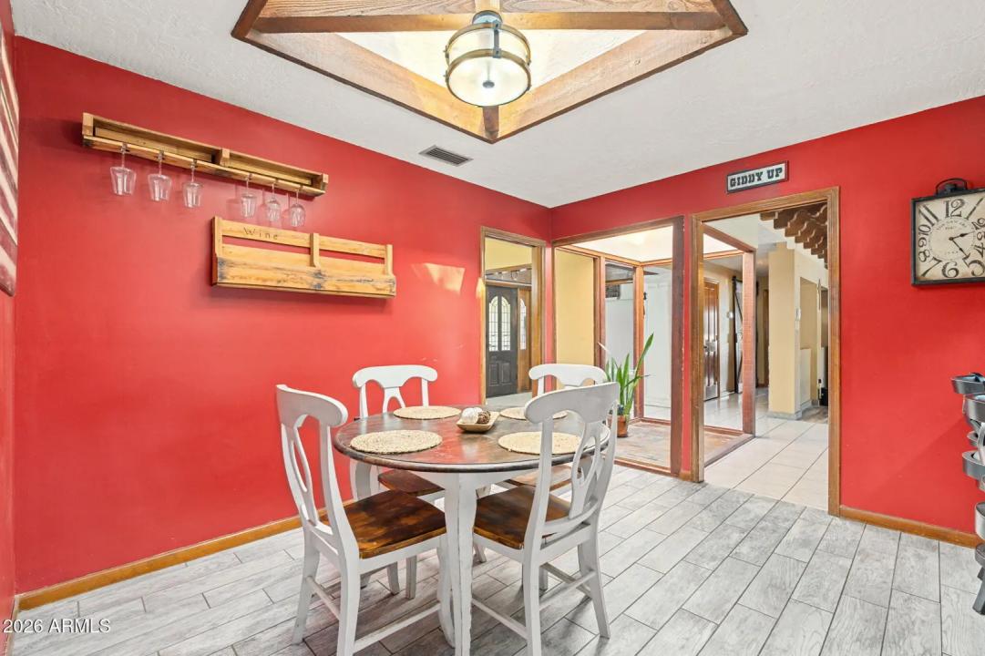 Real Estate Picture 20