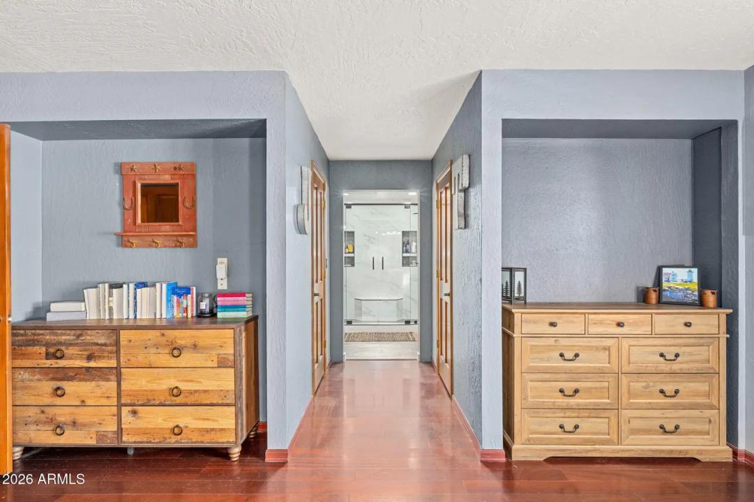 Real Estate Picture 25