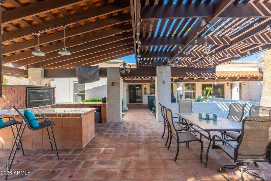 Real Estate Picture 37