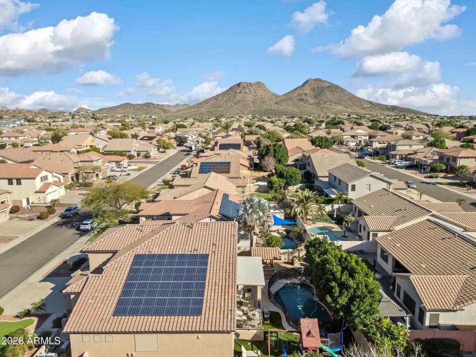 Real Estate Picture 2
