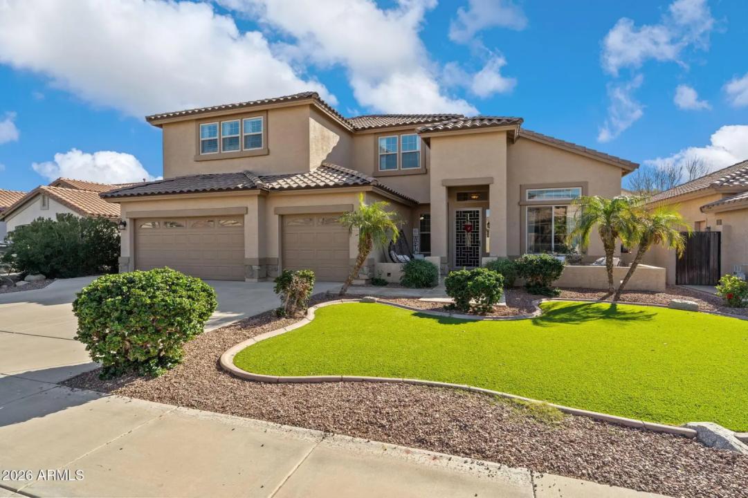 Real Estate Picture 3