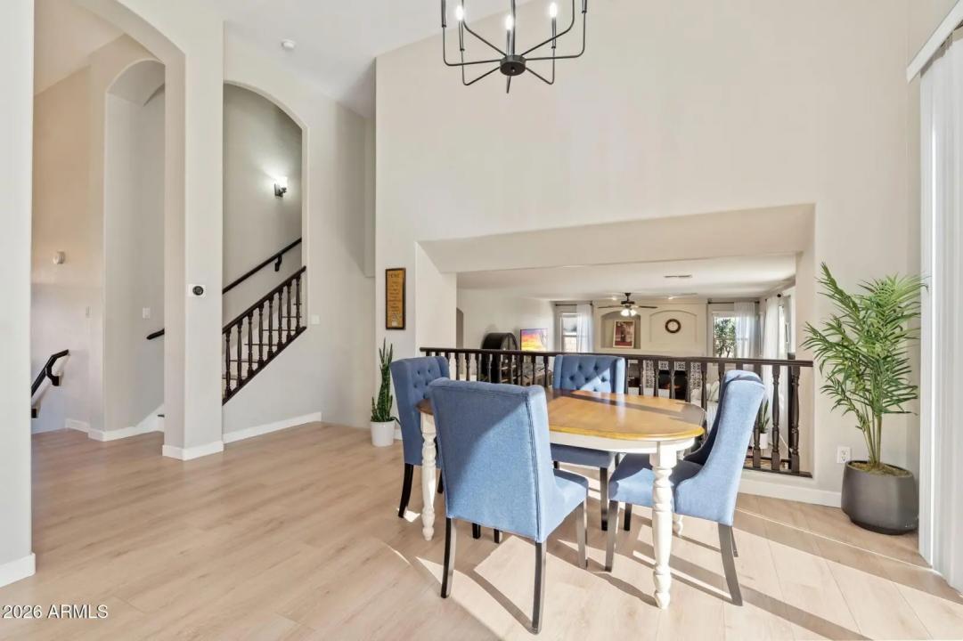 Real Estate Picture 12