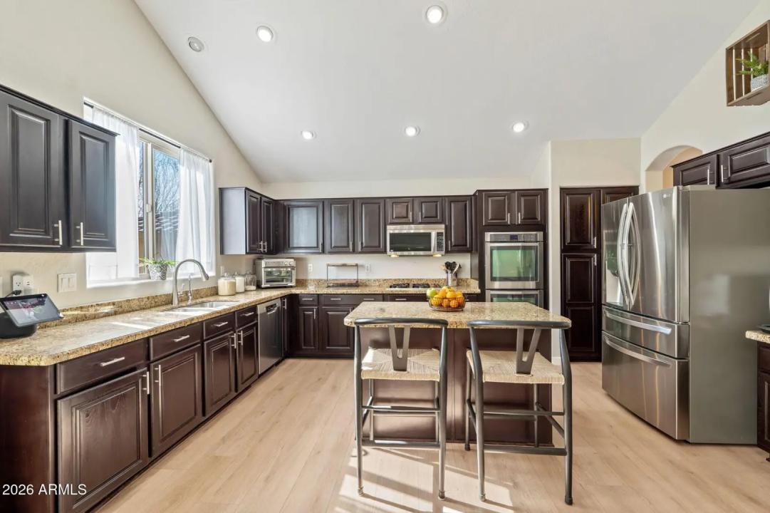 Real Estate Picture 15