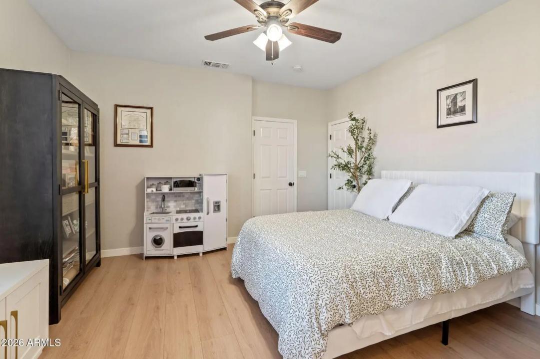 Real Estate Picture 31