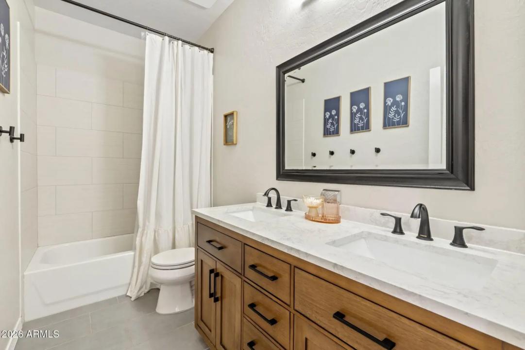 Real Estate Picture 34