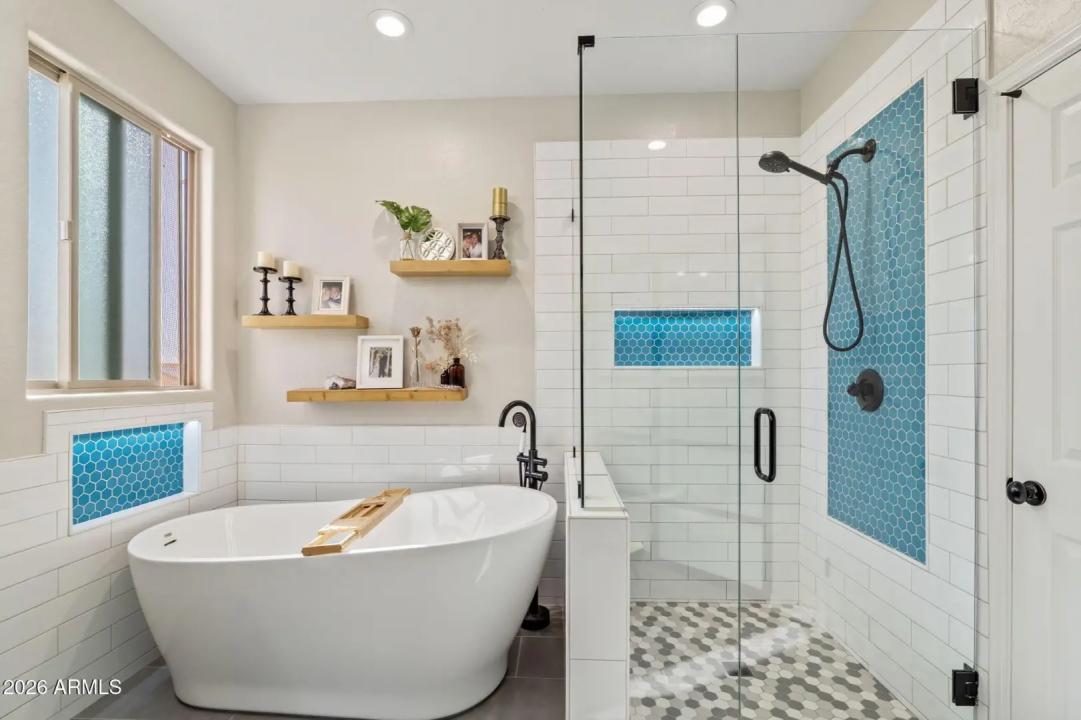 Real Estate Picture 38
