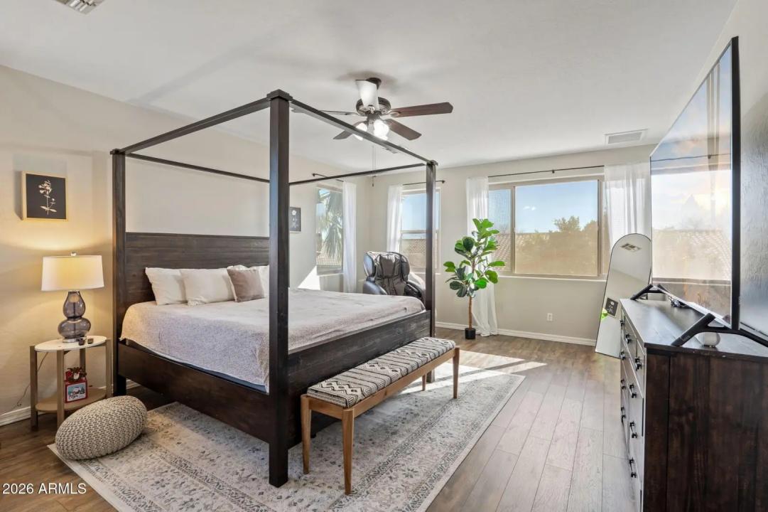 Real Estate Picture 45