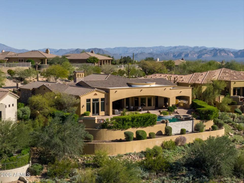 Real Estate Picture 1