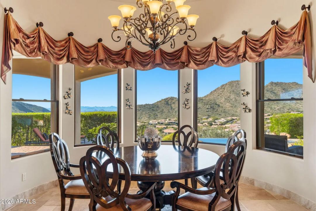 Real Estate Picture 10