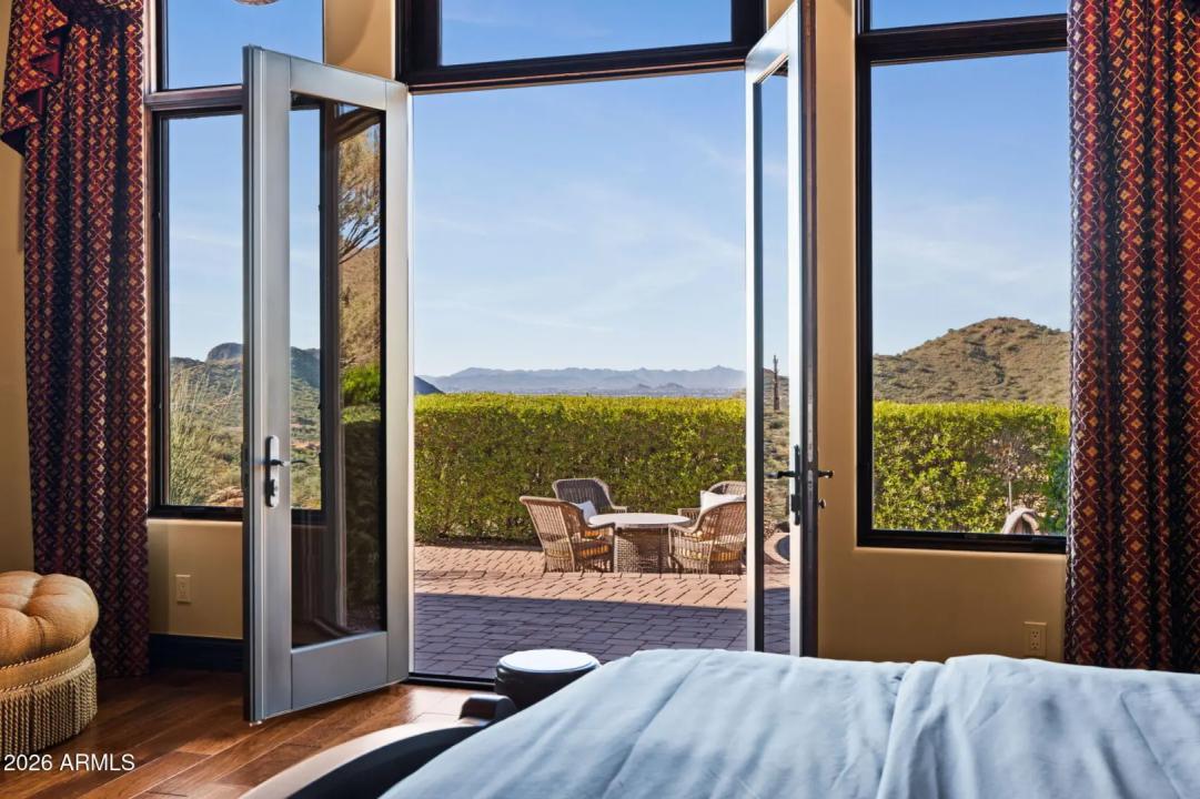 Real Estate Picture 15